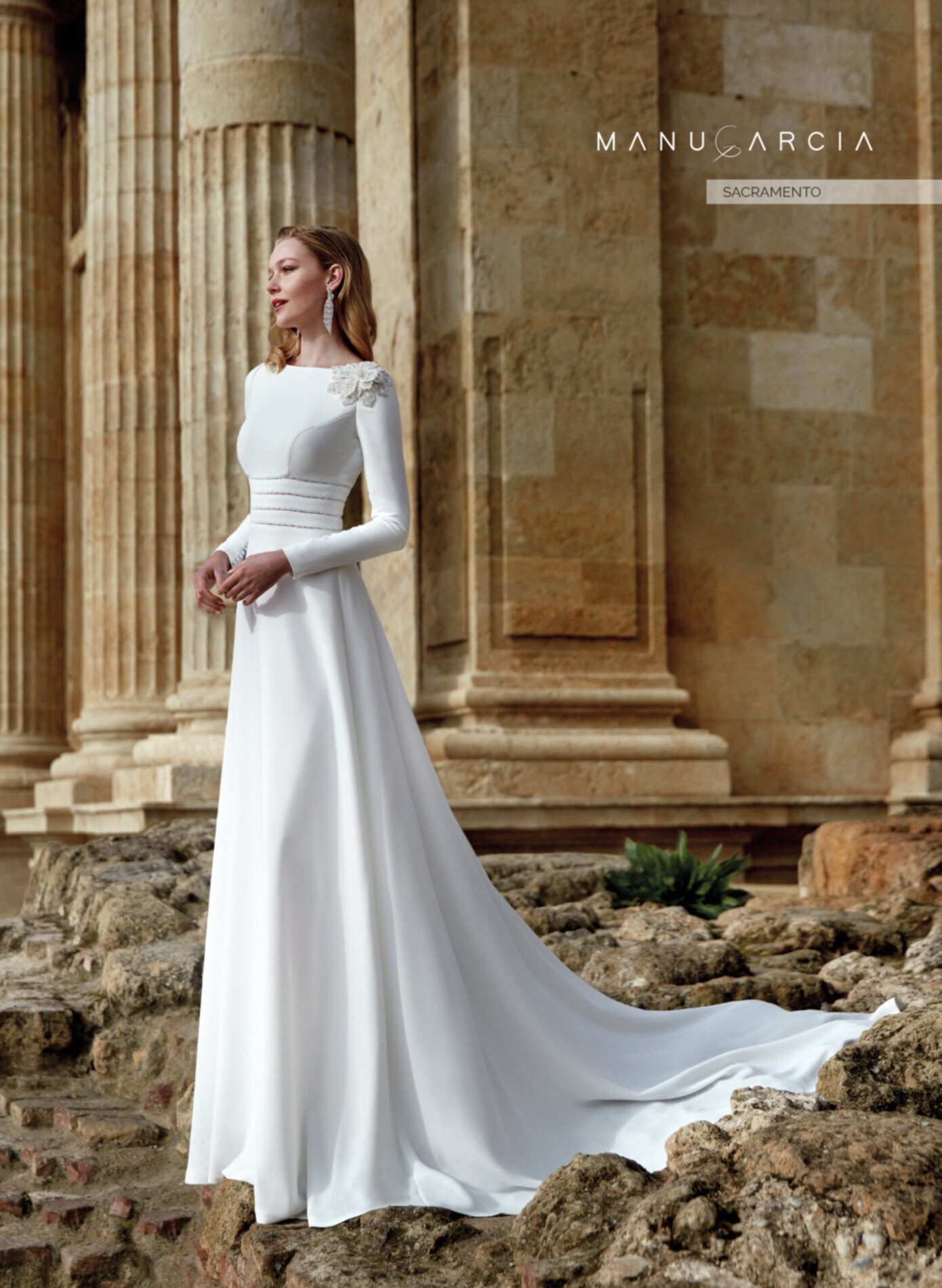 SACRAMENTO - Wedding dresses | Manu Garcia SACRAMENTO - Wedding dresses | Manu Garcia